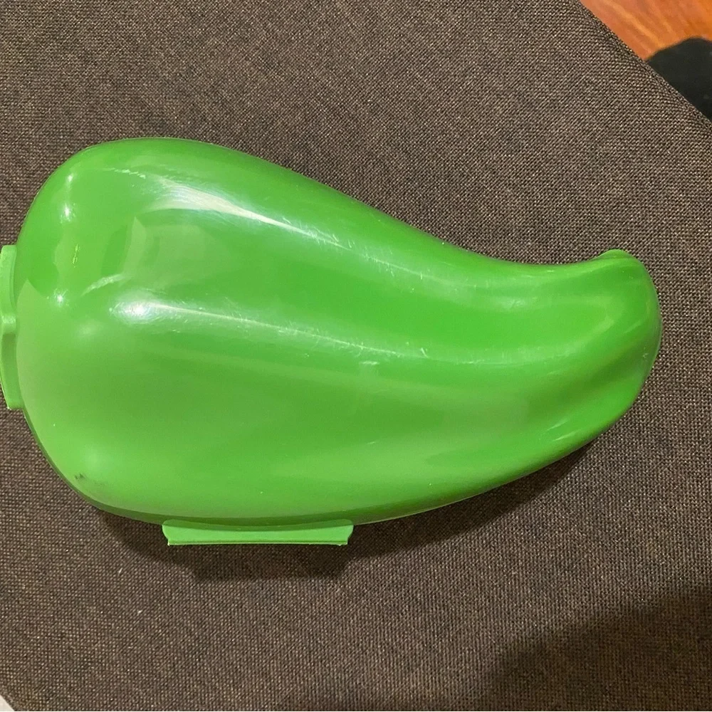 Tupperware Fun Green Jalapeño Pepper Shaped Salsa Container